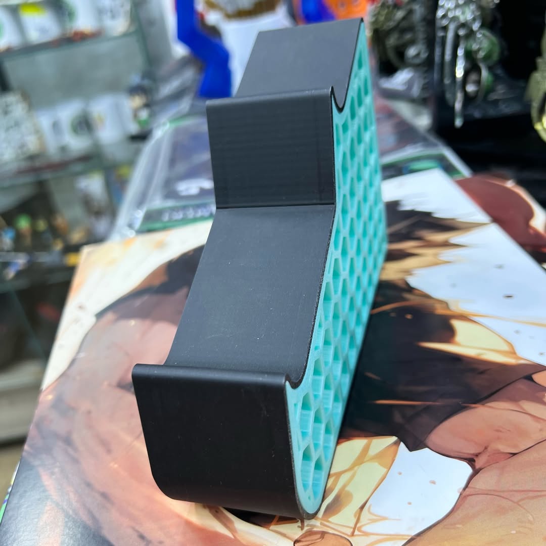 Controller Stand PS4 PS5 XBOX - alternate view