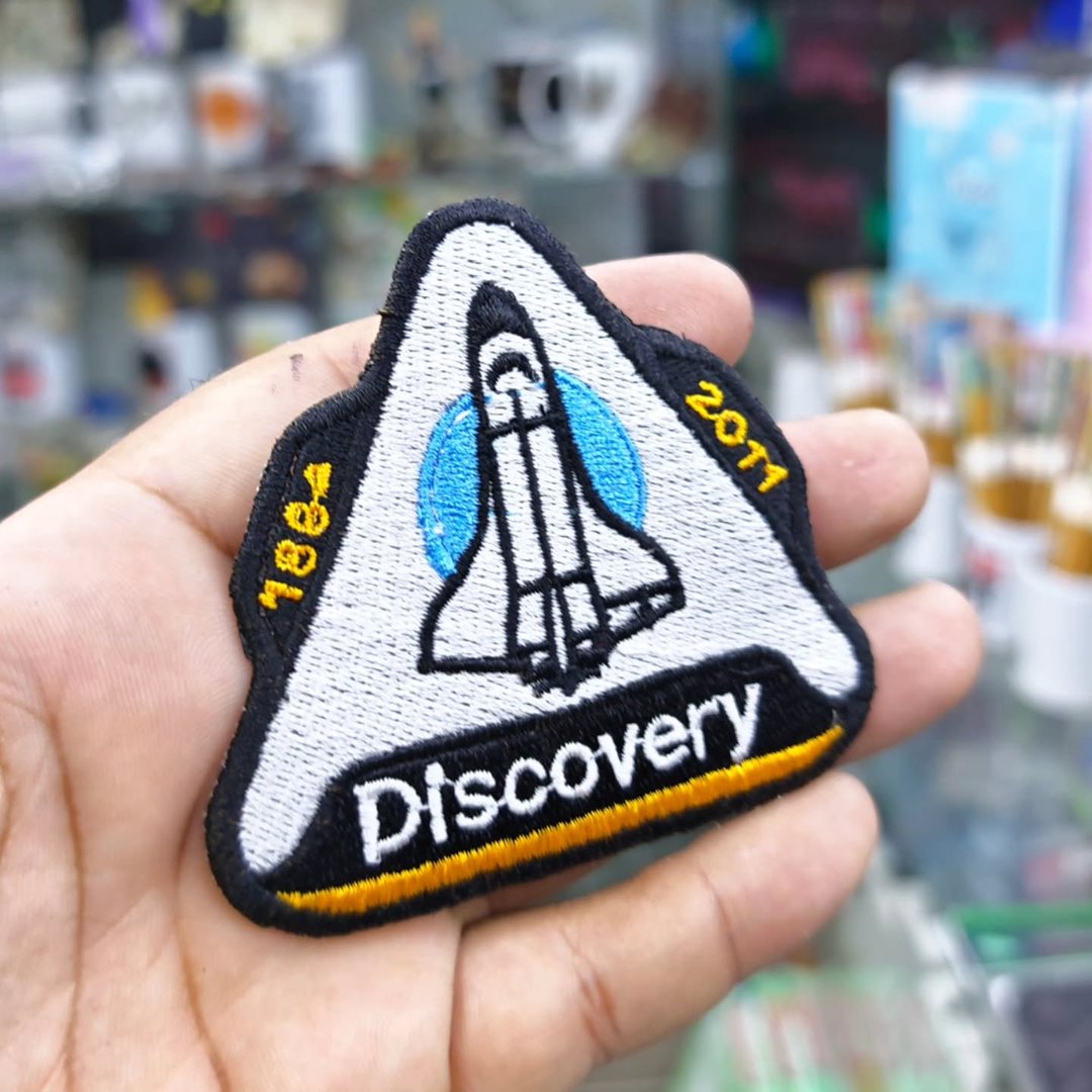 Embroidered patch Nasa Discovery 80 x 75 MM - alternate view