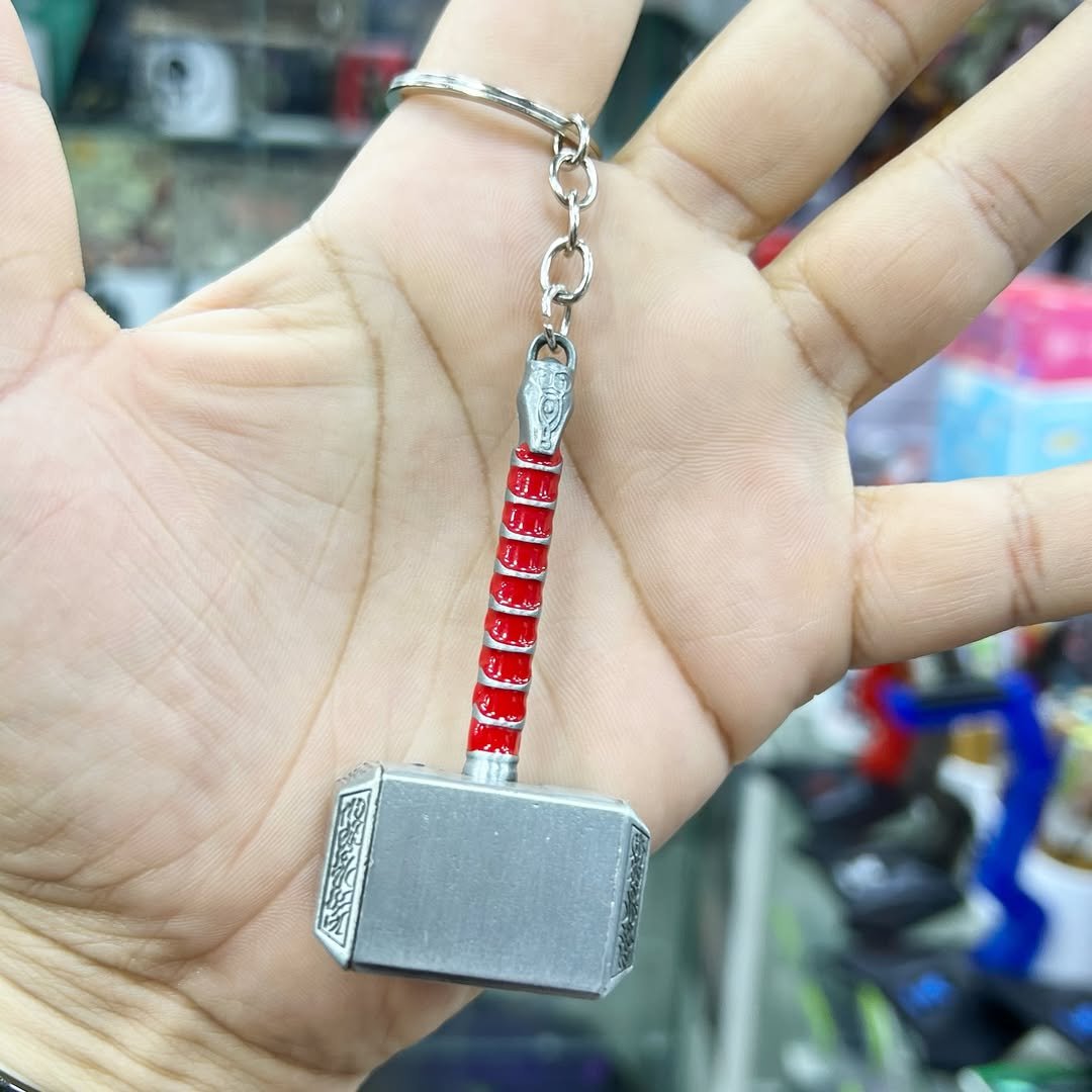 Thor Mjolnir Keychain Marvel Avengers - alternate view