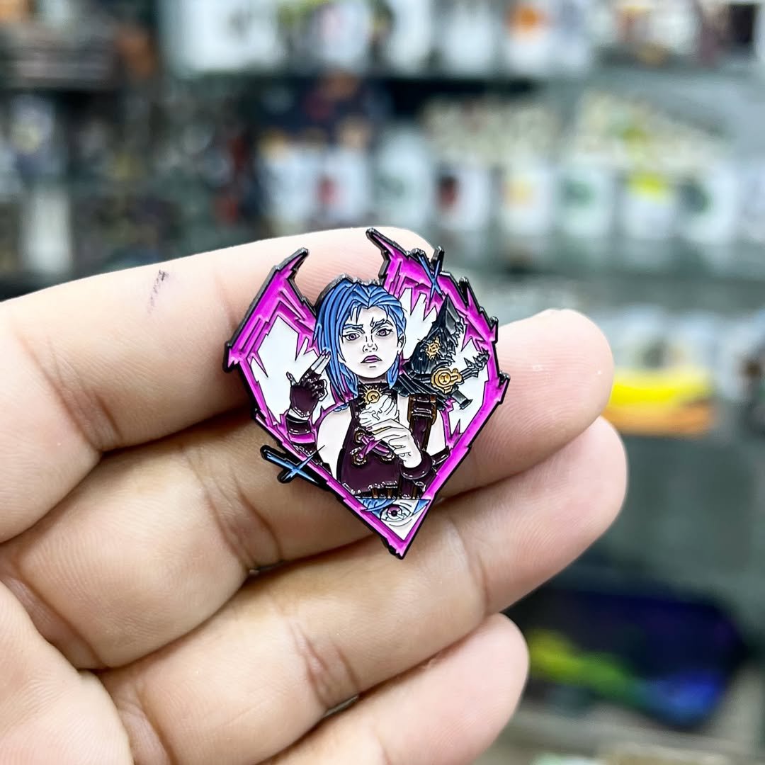 League of Legends Jinx Pin - alternate view