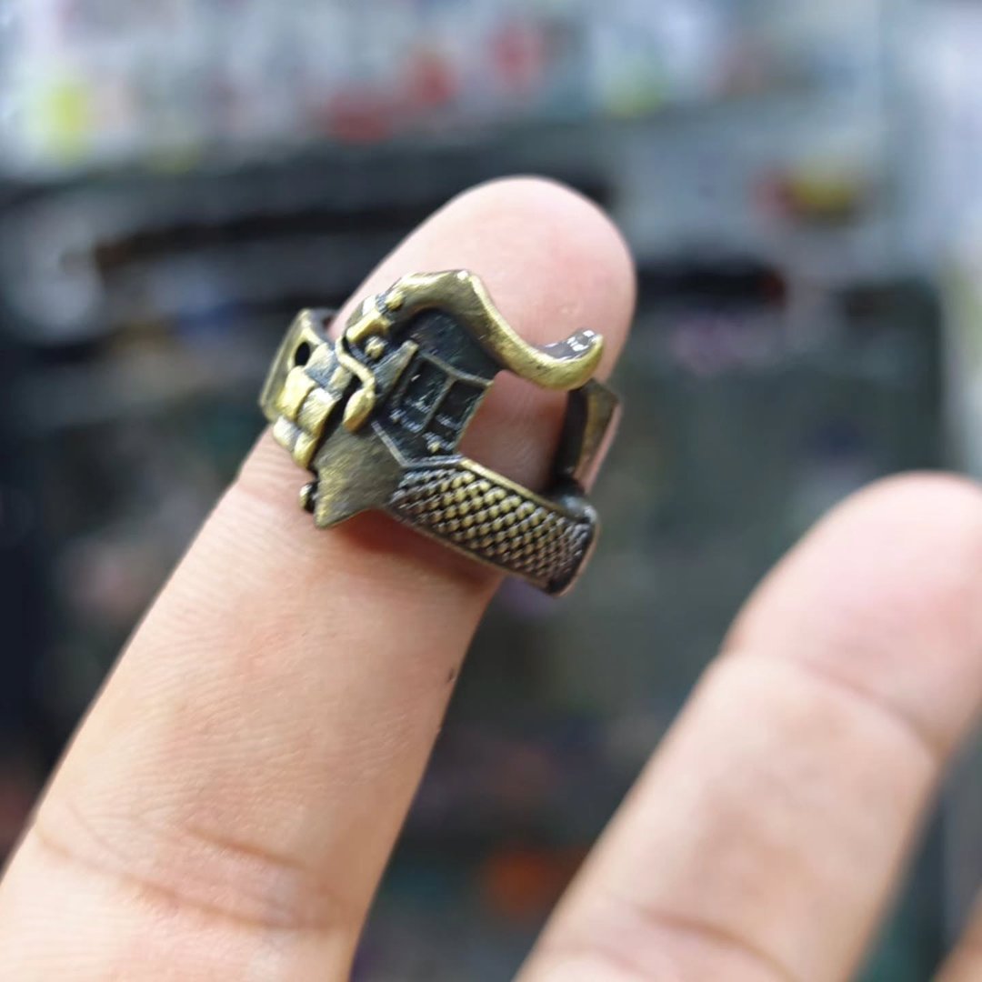 Attack On Titans Ring - alternate view