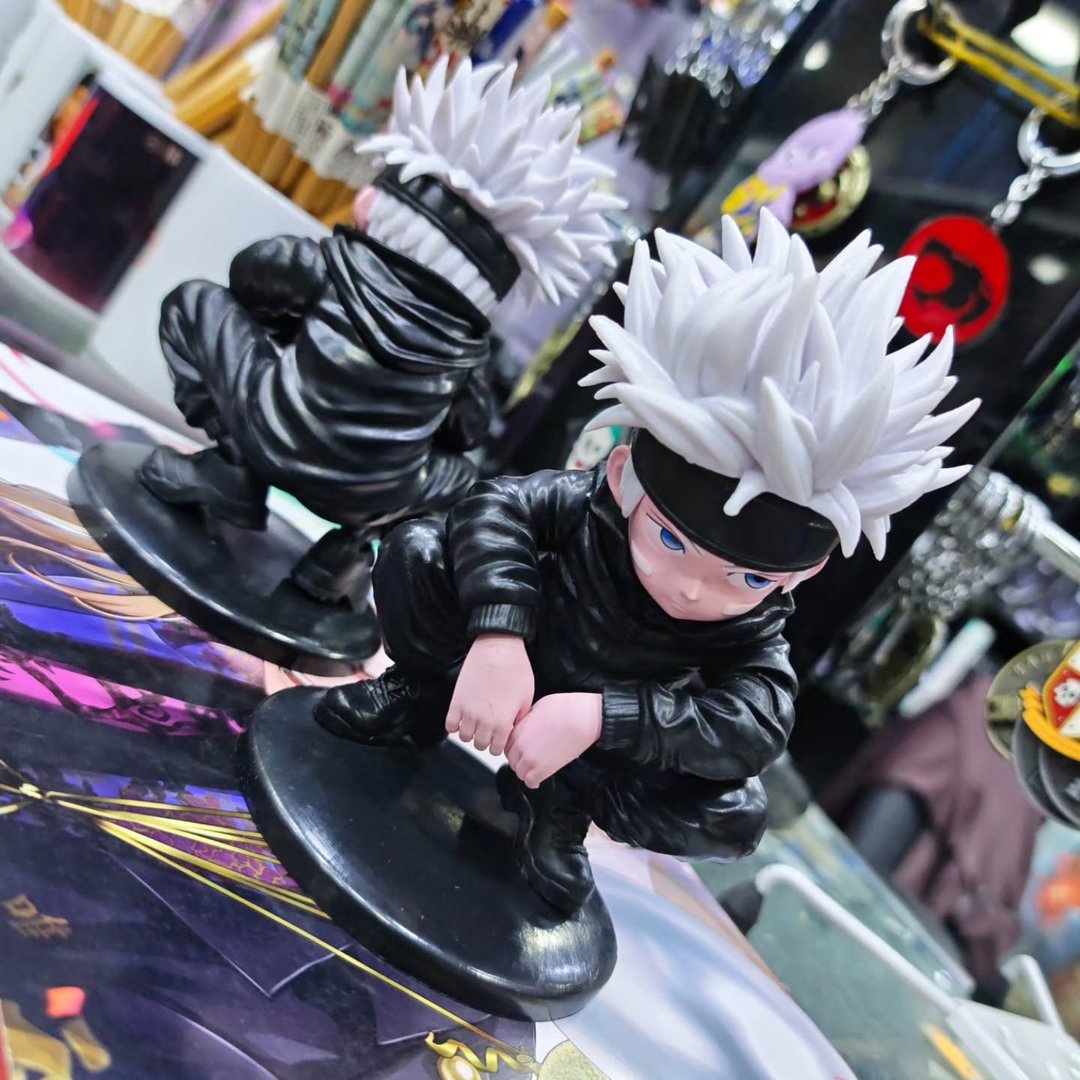 Jujutsu Kaisen Gojo Figure - alternate view