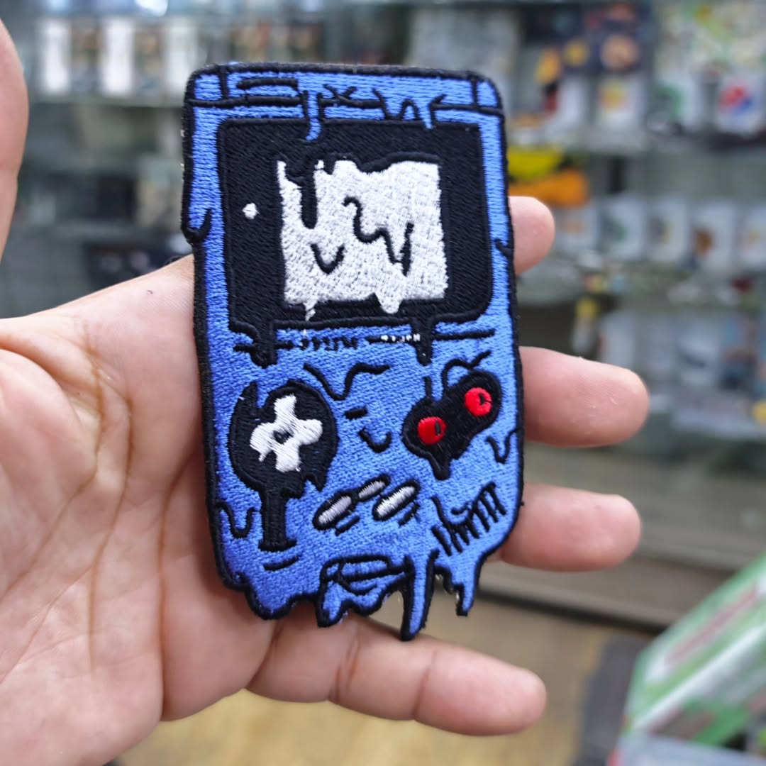 Embroidered Patch Nintendo Gameboy 115 x 65 MM - alternate view
