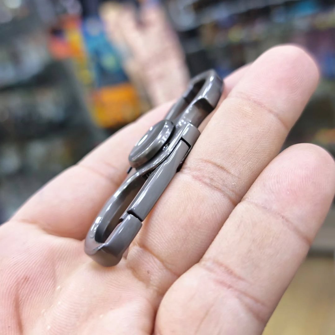 Hand Spinner - alternate view