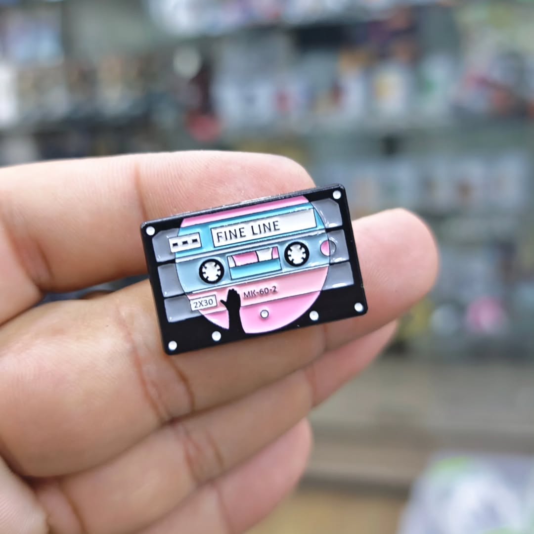 Cassette Old Scholl Fine Line Pins - alternate view