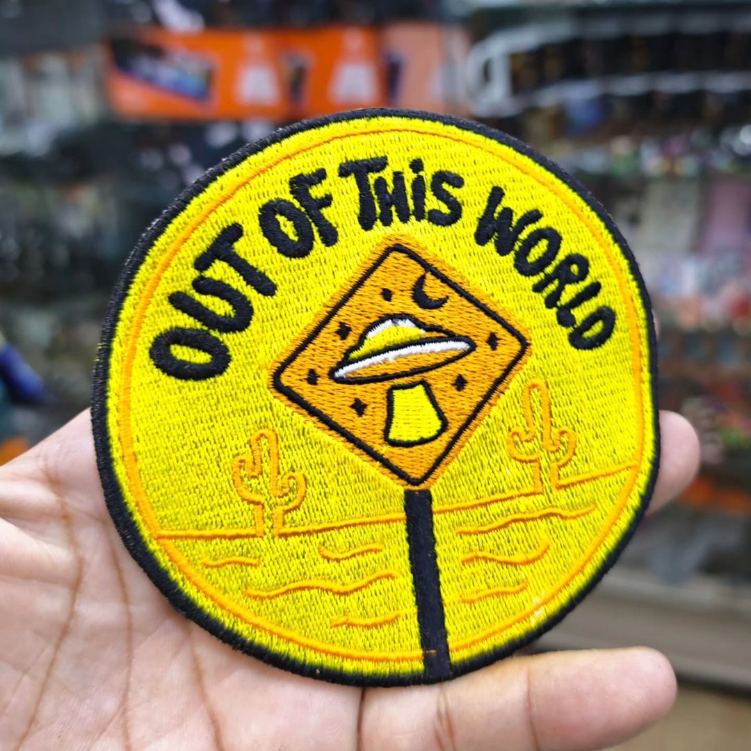 Embroidered Patch Out Of This World 105 x 110 MM - alternate view