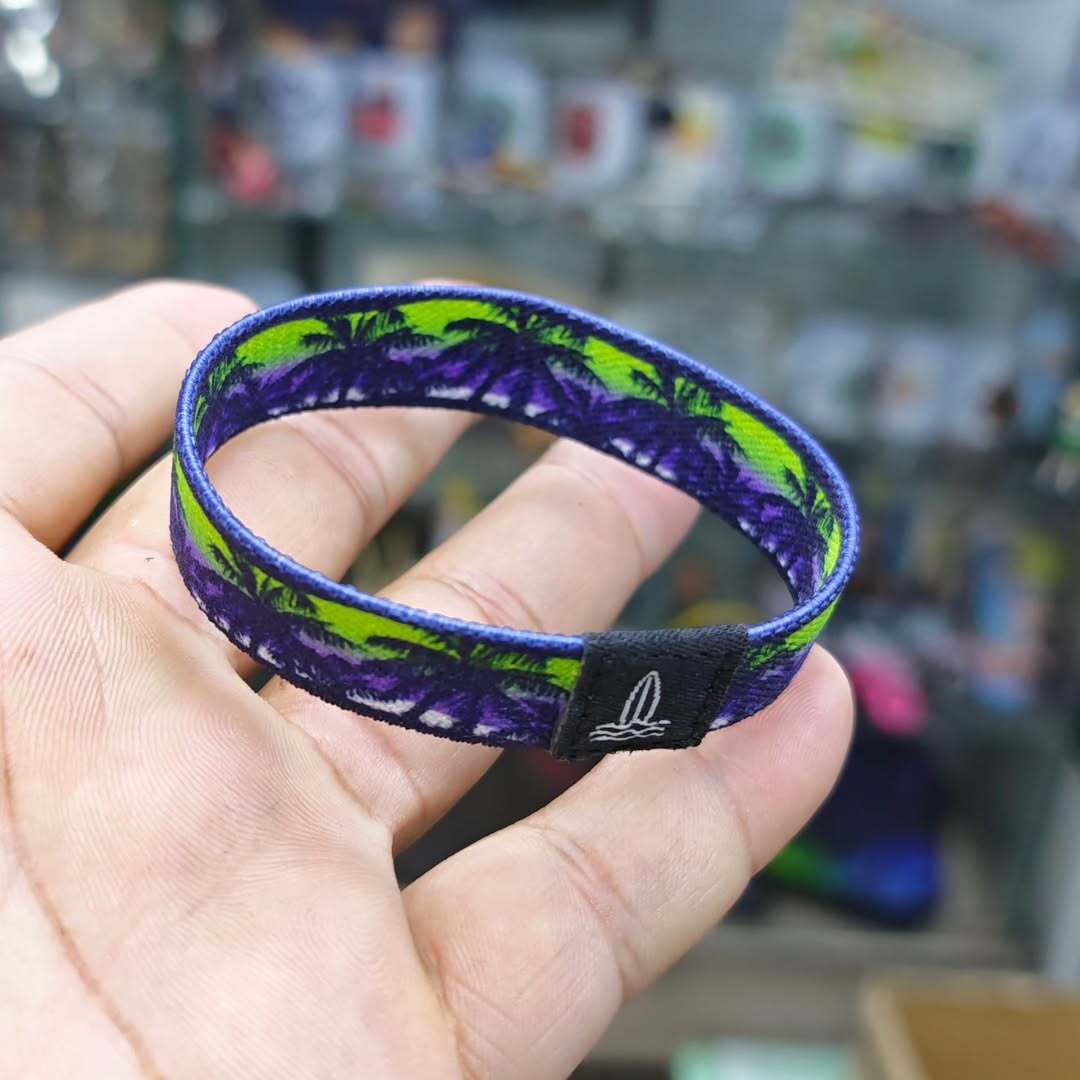 Bracelet Summer - alternate view