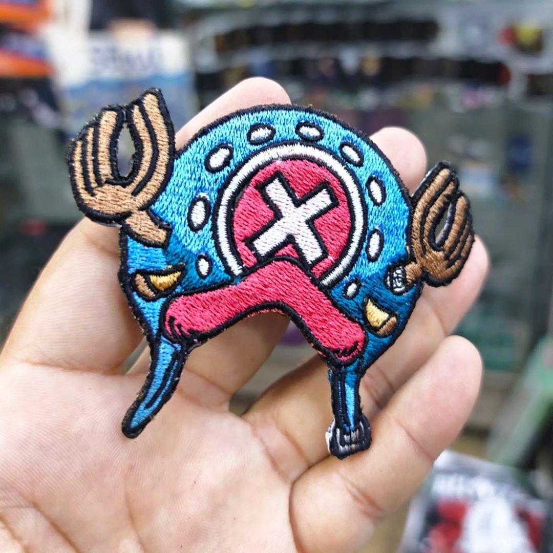 Embroidered Patch One Piece Chooper 100x75 cm - alternate view