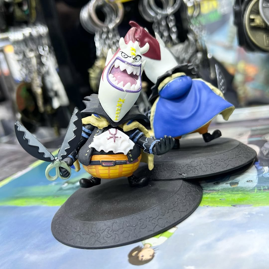 One Piece Figure #4 - alternate view