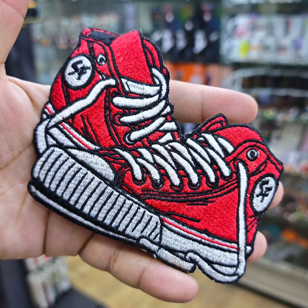 Embroidered Patch Converse Red 100 x 125 MM - alternate view