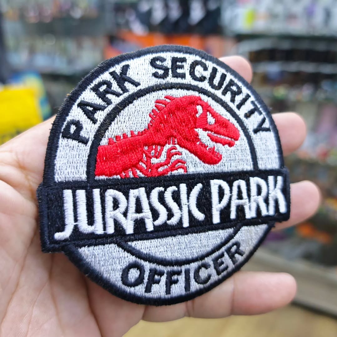 Embroidered Patch Jurassic Park 95 x 100 MM - alternate view