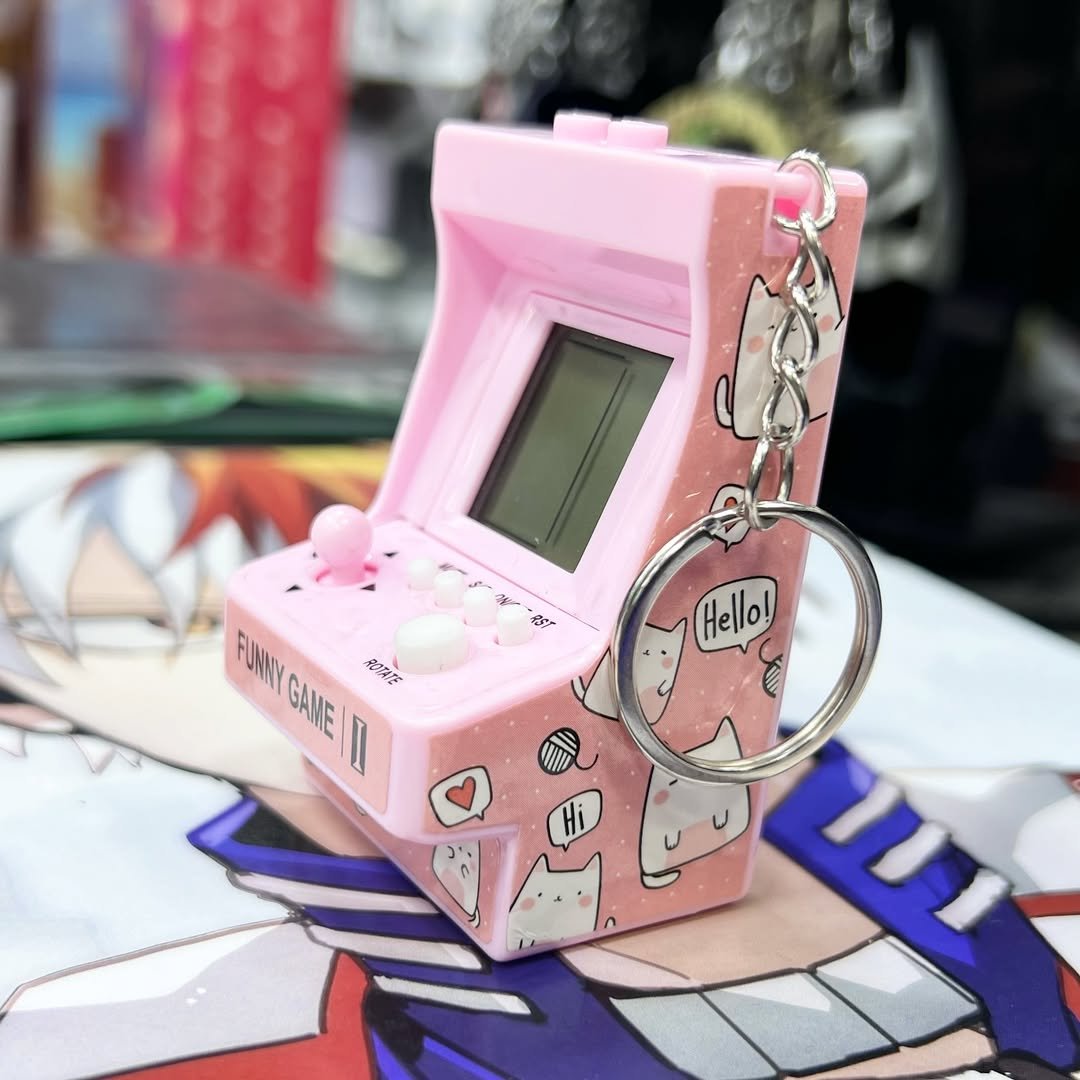 Retro Arcade Keychain #165 - alternate view