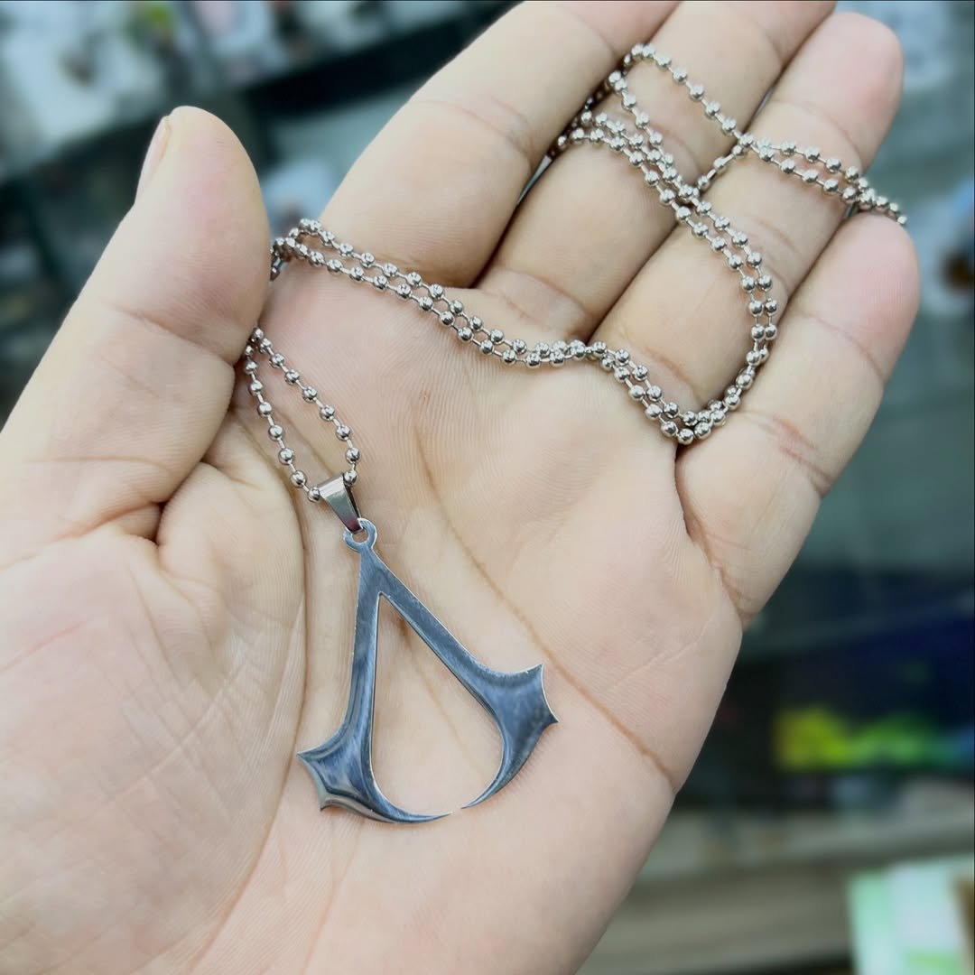 Assassin's Creed Necklace - alternate view