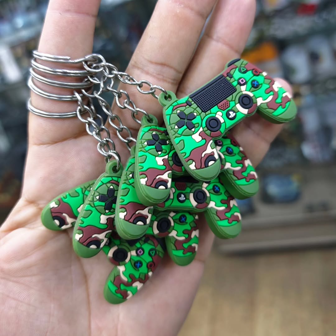 PS4 Controller Keychain - Keychain