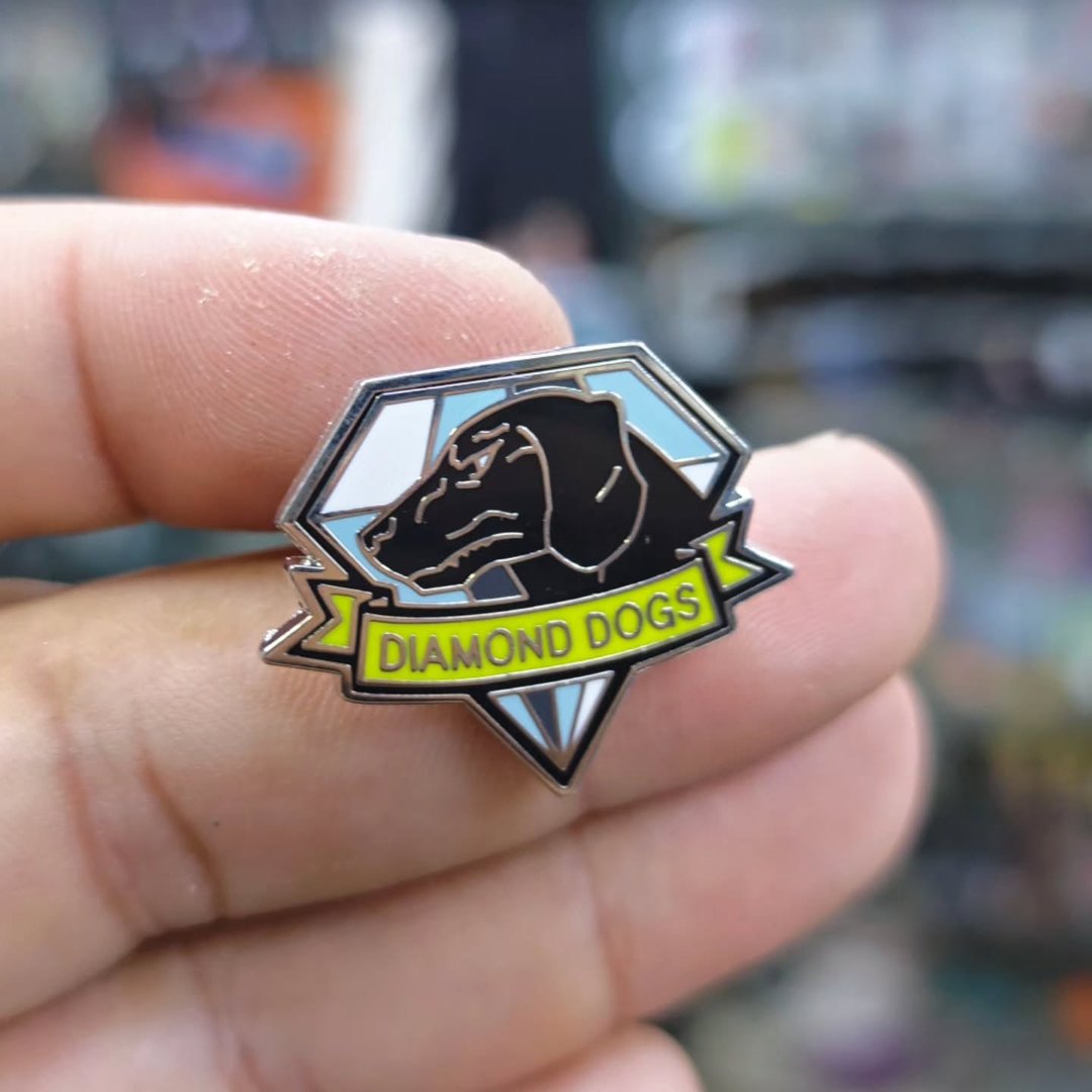 Diamond Dogs MGS Pins - Metal Pins