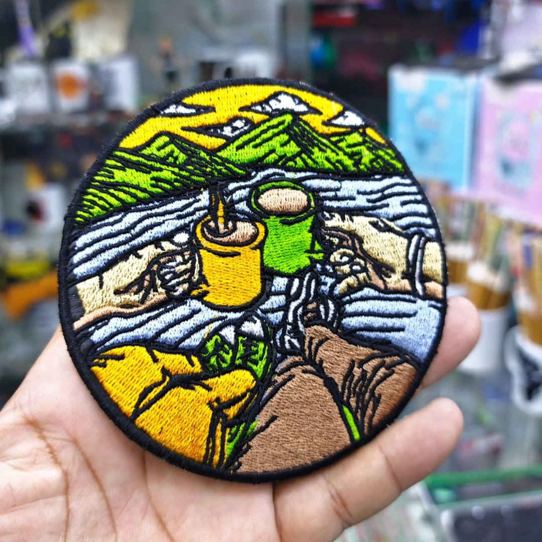 Embroidered patch Travel Adventure Coffee 110 x 110 MM - Embroidered Patch