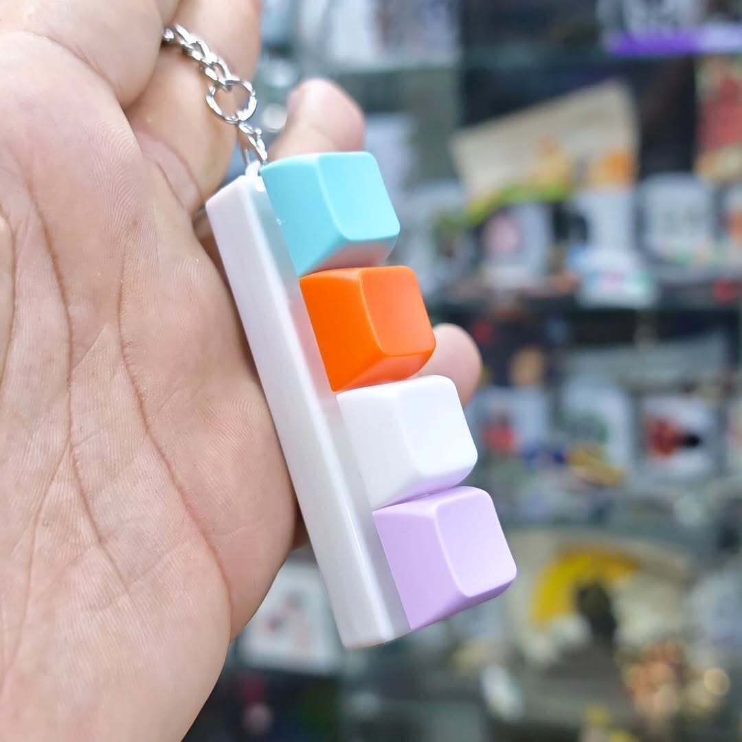 Anti Stress Keyboard Keychain - Keychain