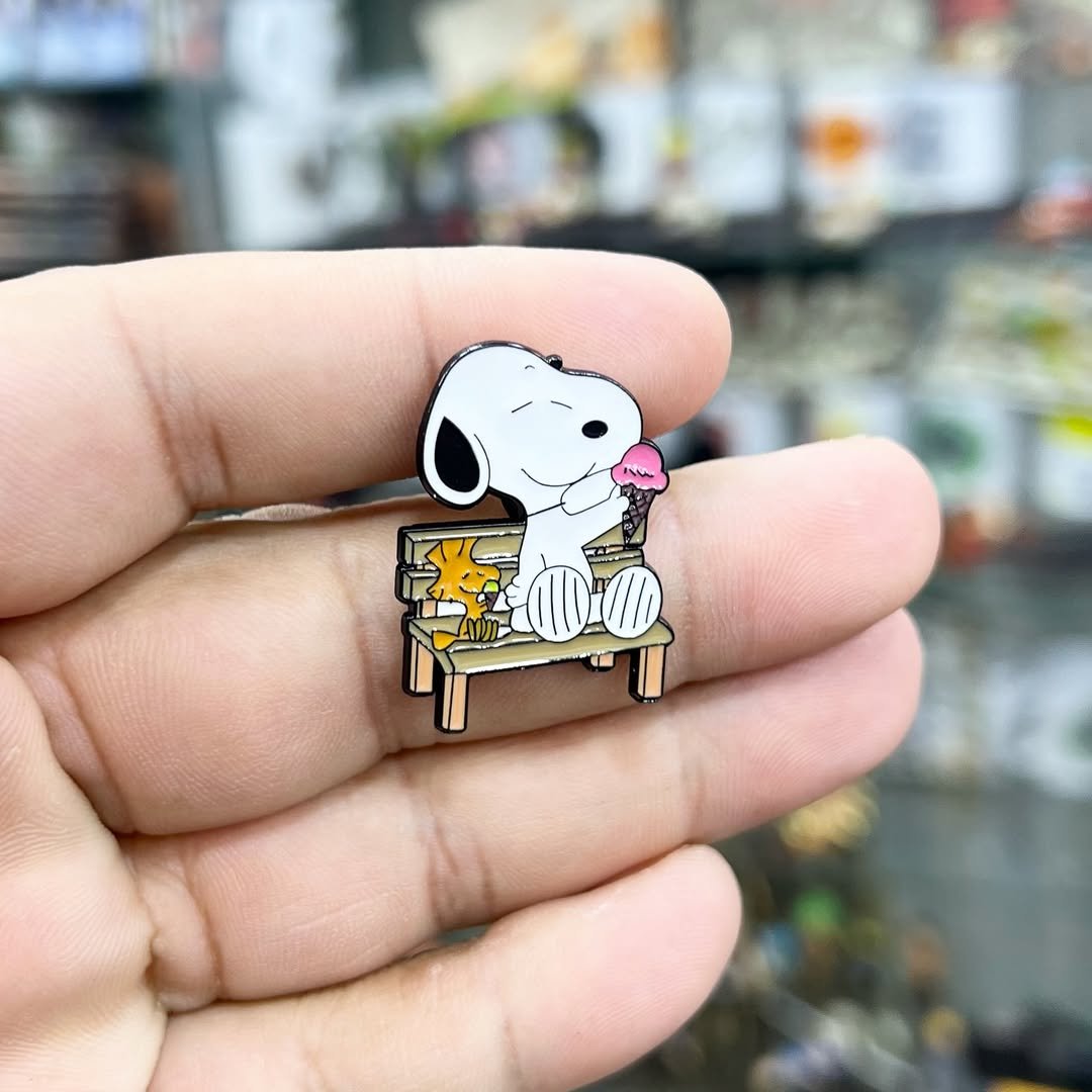 Snoopy pins - Metal Pins
