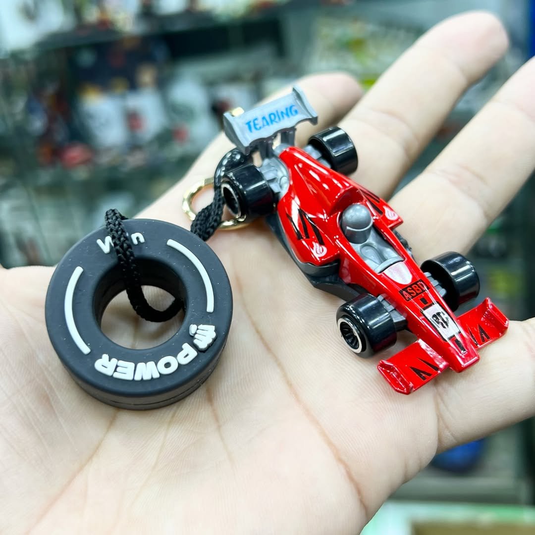 Formula 1 Keychain - Keychain
