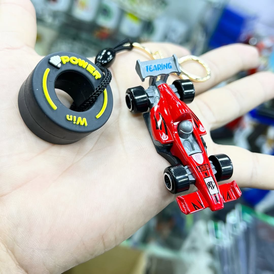 Formula 1 Keychain - Keychain
