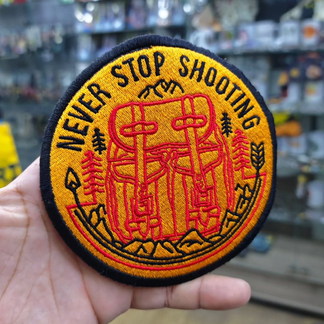 Embroidered Patch Never Stop Shooting Travel Adventure 130 x 130 MM - Embroidered Patch