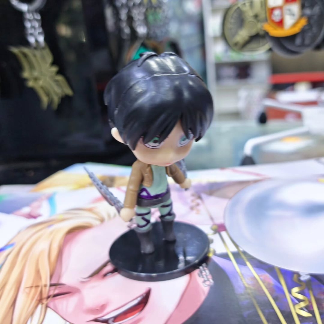 Attack On Titans Figurines - Figurines