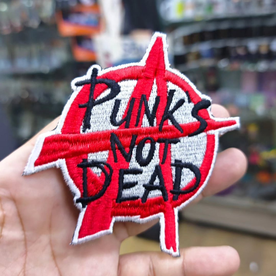 Embroidered Patch Punks Not Dead 110x110 CM - Embroidered Patch