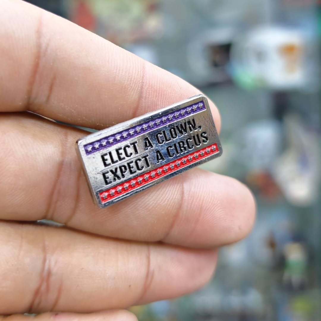 Elec A Clown Expect A Circus Pins - Metal Pins