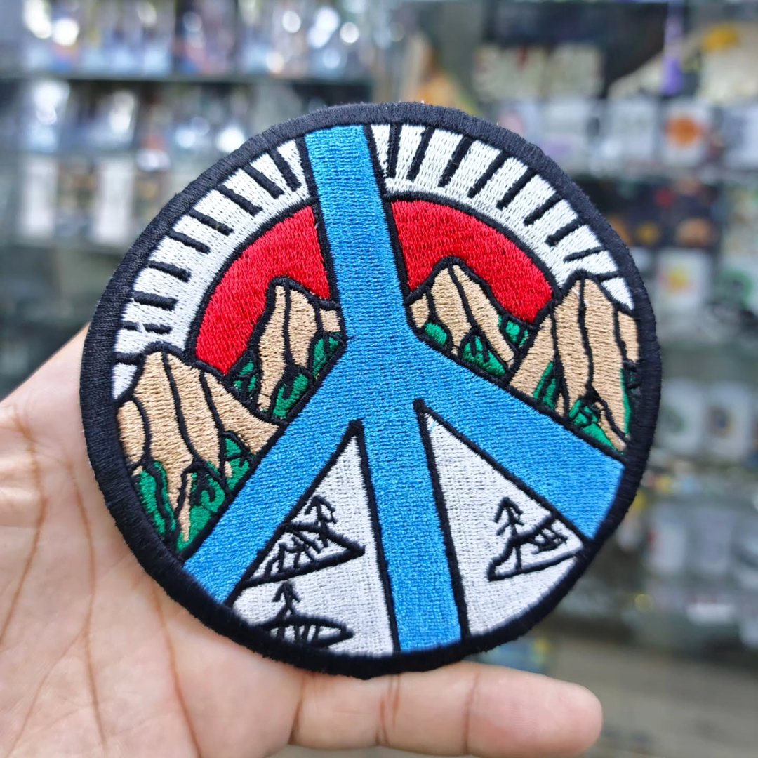 Embroidered Patch Peace Travel Adventure 120 x 120 MM - Embroidered Patch