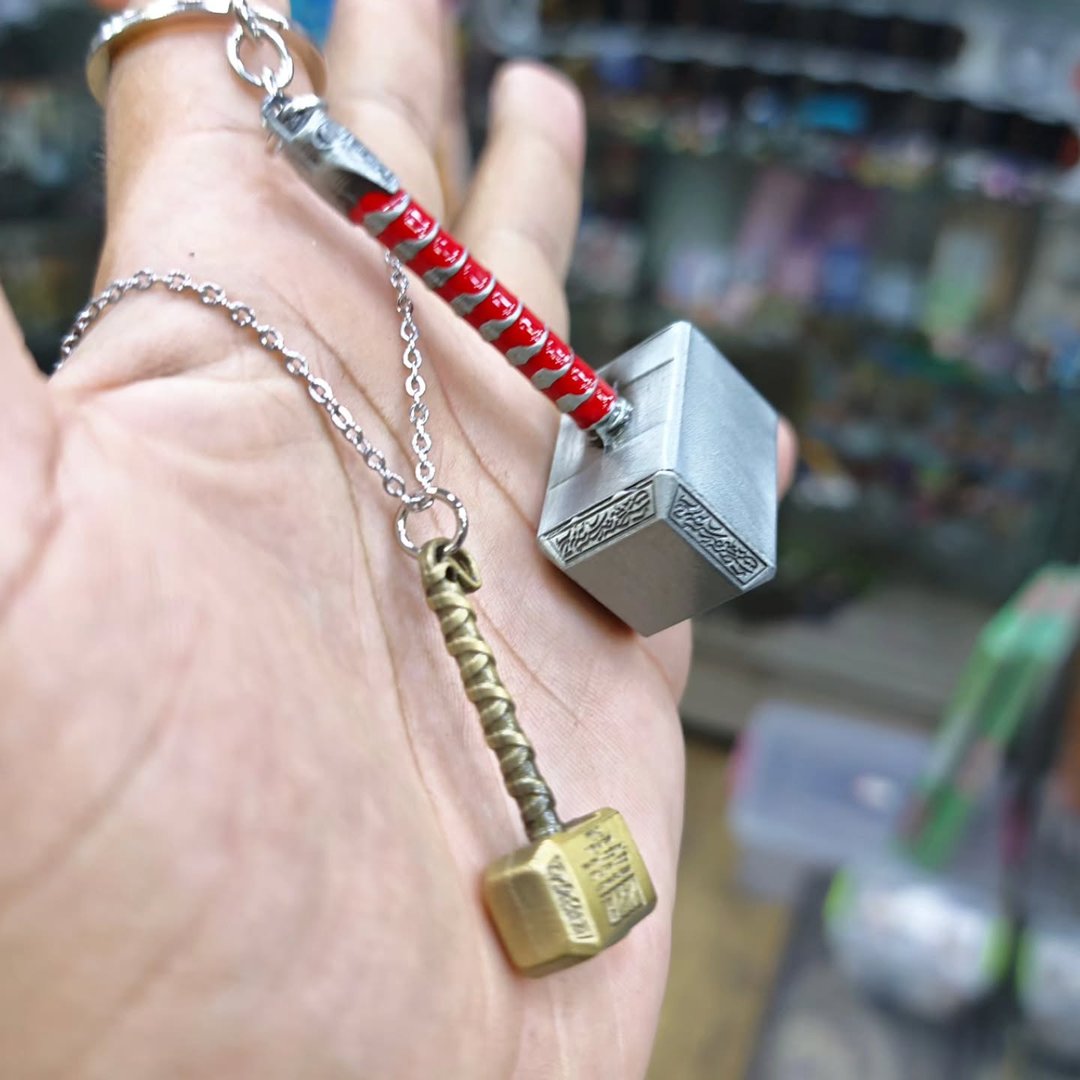 Marvel Avengers Thor Hammer Promotion Pack - Keychain