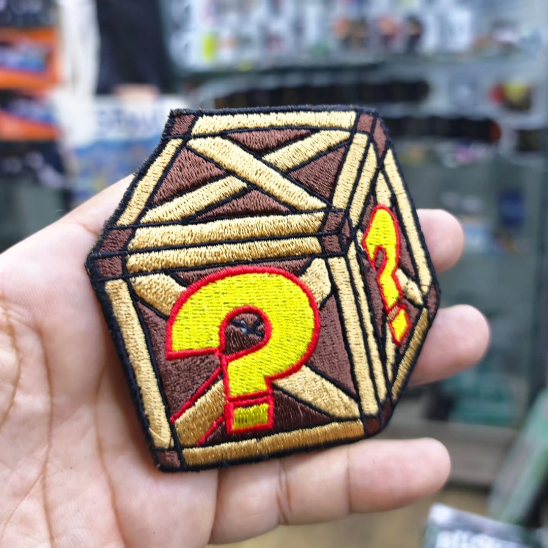 Embroidered Patch Crash Box 85x85 cm - Embroidered Patch